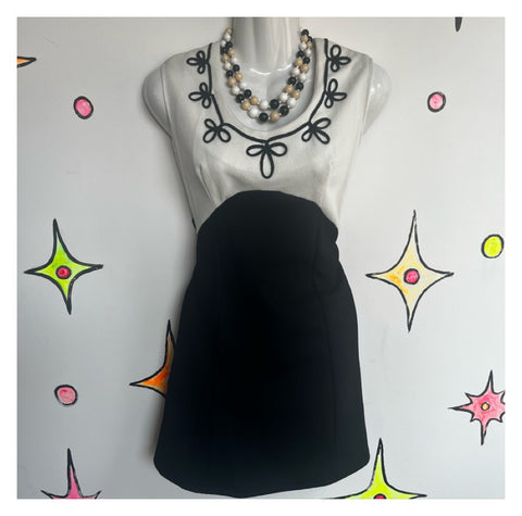 Vintage 1960s 60s | Black and White GoGo Mod Mini Dress | Size M