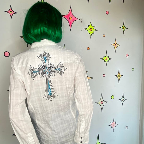 Vintage Y2K White Bedazzled Cross Western Pearl Snap | McBling Cowgirl M
