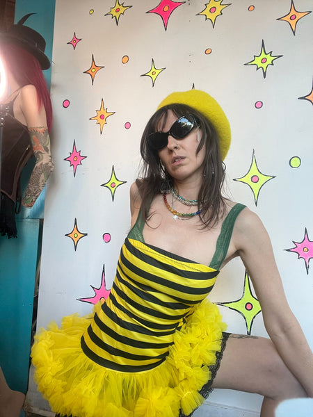 Leg Avenue Bee Costume Cute Bumble Bee Halloween Cosplay Dress S/M