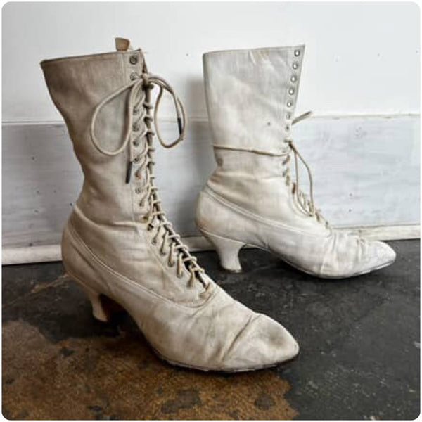 Antique Canvas Victorian Boots | White Pointy Lace Up Wedding Boots | 8 - 8.5