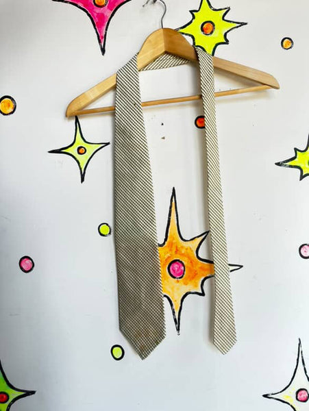 Vintage 1970s Carson Pirie Scott Silk Neck Tie - 4" Wide, 56" Long Men's Formal