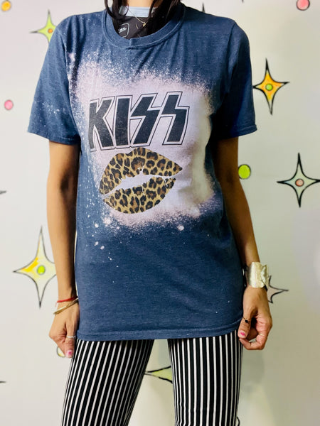 Vintage KISS Band Concert T-Shirt - Rock Metal Glam Graphic Tee S/M
