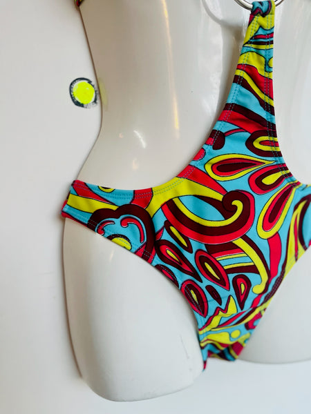 Vintage 1960s 60s | MOD Lace Up One Piece Swimsuit Playsuit Bathing Suit | 6C