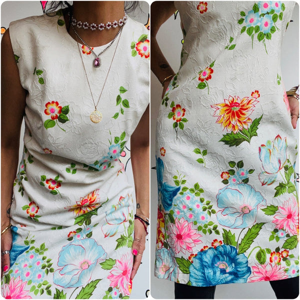 Vintage 1960s | A Line Rainbow Floral Groovy GoGo Mod Spring Mini Dress | S 6
