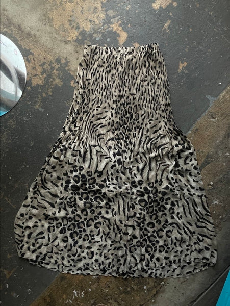 Boho Flowy 90s Vintage Leopard Print Maxi Skirt Whimsy Grunge - Small