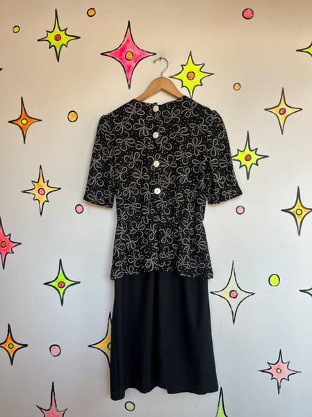 Vintage 80s does 40s | Peplum Dress Goth Kawaii Lolita Boho Secretary Dress M/L