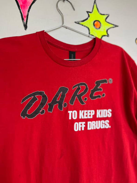 90s Y2K | DARE to Resist Drugs and Violence Tee T Shirt Red - Size Medium