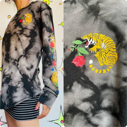 Y2K Grunge Emo Tie-Dye Long Sleeve Skater Tiger Tattoo Tee – Size L