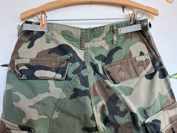 Vintage 90s Y2K Camo Utility Cargo Shorts - Grunge Boho Streetwear - S