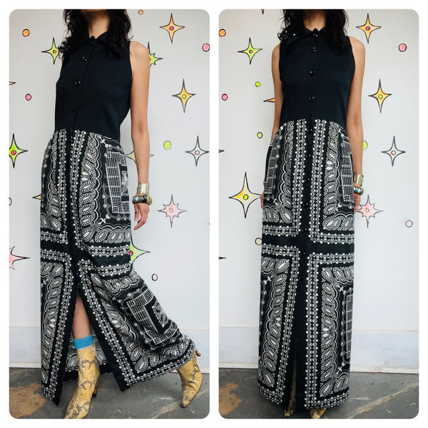 Vintage 70s Black and White Geometric Maxi Dress | Dagger Collar Retro | Size M