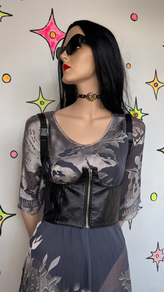 Y2K Black Goth Vixen Vamp Punk Metal Bondage Harness Crop Top Hoodie M
