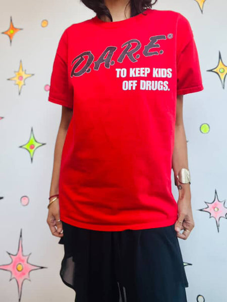 90s Y2K | DARE to Resist Drugs and Violence Tee T Shirt Red - Size Medium