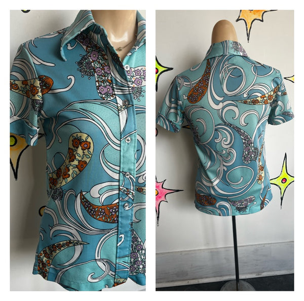 Vintage 70s | Psychedelic Groovy Polyester Big Collar Shirt Top | Size S