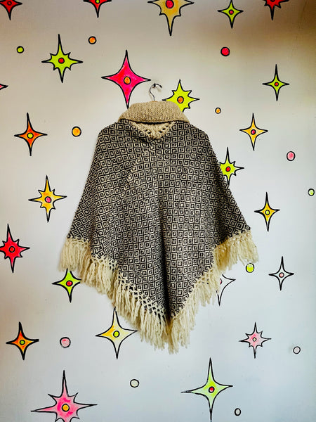 Vintage 60s 70s Brown & Cream Boho Crochet Poncho Capelet with Fringe