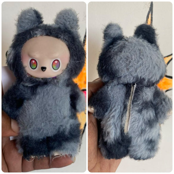 Grey Lafufu Doll Plush Keychain – Kawaii Goth Creepy Cute Y2K Bag Charm