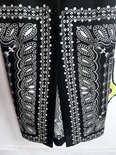 Vintage 70s Black and White Geometric Maxi Dress | Dagger Collar Retro | Size M