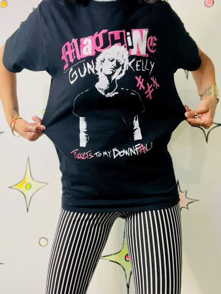 Black Machine Gun Kelly T-Shirt – Pop Punk Emo Grunge Band / Concert Tee (S)