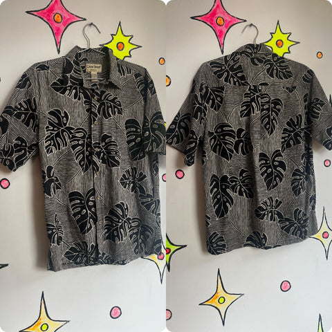 Vintage | Retro Black Mens Hawaiian Tiki Vacation Shirt | Size M