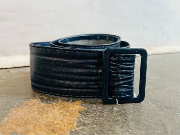Vintage 1980s Navy Leather Waist Belt – Adjustable – Small – Soft Leather