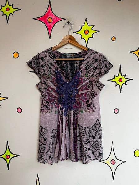 Vintage Y2K Purple Boho Grunge Fairy Crochet Embellished Tattoo Tee - Size M