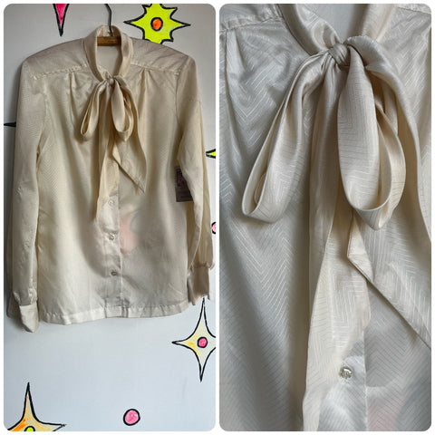 Vtg Vintage 70s 80s 90s White Big Bow Neck Pussy Bow Secretary Blouse M