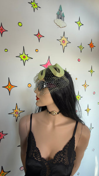 Vintage 1950s Pastel Green Lace Fascinator Veil Whimsy Net Cage Hat Coquette
