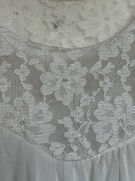 Vintage 60s ' Double Layer Fluffy Chiffon & Lace Sheer White Babydoll Nightgown