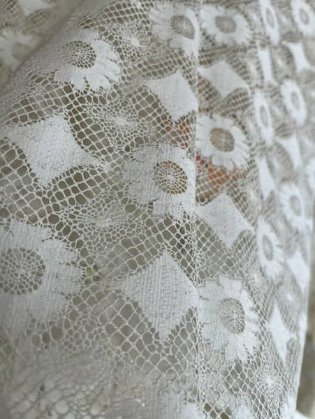 Vintage 70s White Sheer Lace Romantic Grunge Boho Dagger Collar Blouse | M