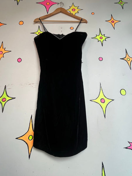 80s Black Velvet Mini Dress Goth Vamp Party Cocktail Faux Pearl Trim Dress M