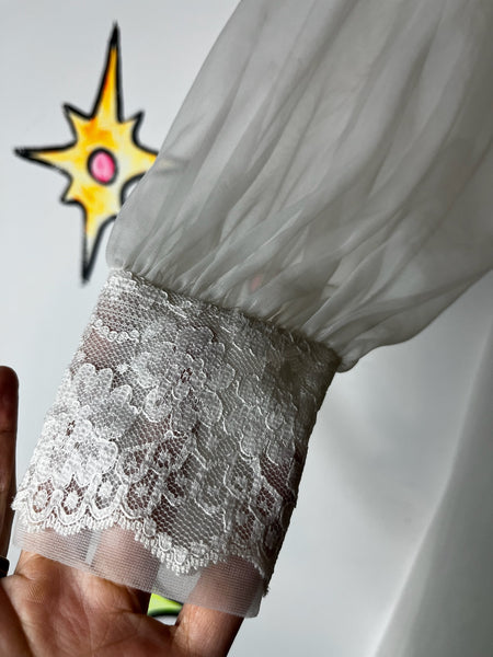 Vintage White Lace Sheer Robe – Victorian Romantic - Puff Sleeve - Pegnoir - S