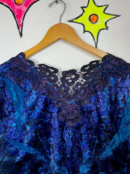 Vintage Y2K Blue Velvet Tattoo Print Top – Boho Grunge Fairy w Lace Back – XL