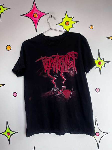 Black Red Metal Band Tee Goth Grunge Concert T Shirt Distressed Graphic Shirt L