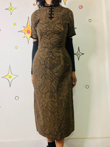 Vintage 1950s Paisley Wiggle Dress - Beaded Floral Print - Pin-Up Bombshell - M