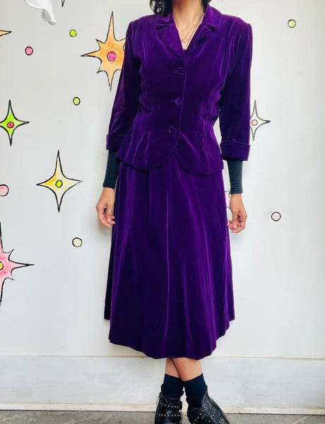 Vintage 1940s–50s Bright Purple Velveteen 3-Piece Suit | Fit & Flare | 28” Waist