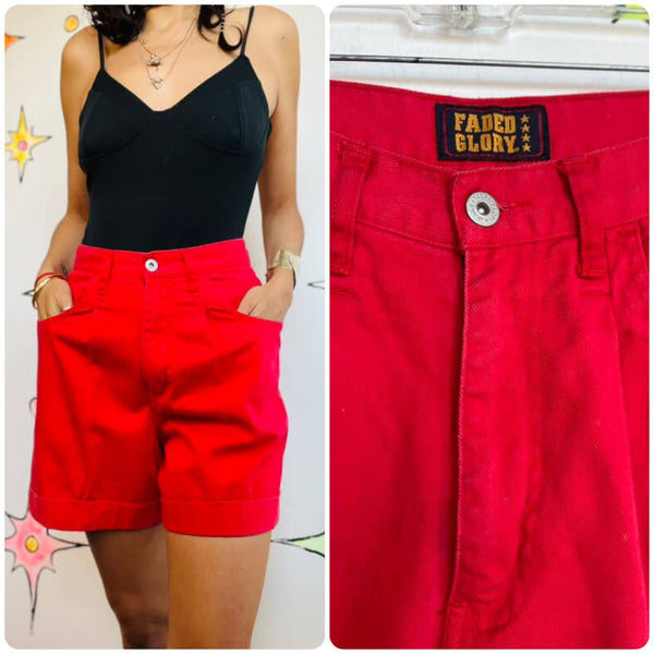 Vintage 90s Red High Waist Mom Shorts Casual Retro Americana S/M