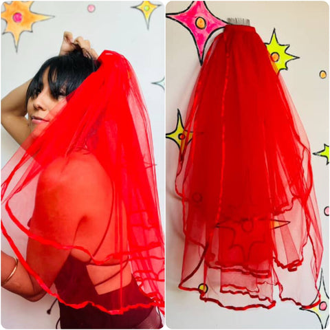Red Mesh Veil Fascinator Hat | Beetlejuice Cosplay Lydia Deets Glamour
