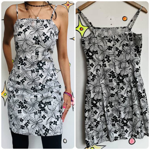 Vintage 90s Y2K | Black and White Fairy Grunge Whimsy Goth Cotton Sundress 3/5
