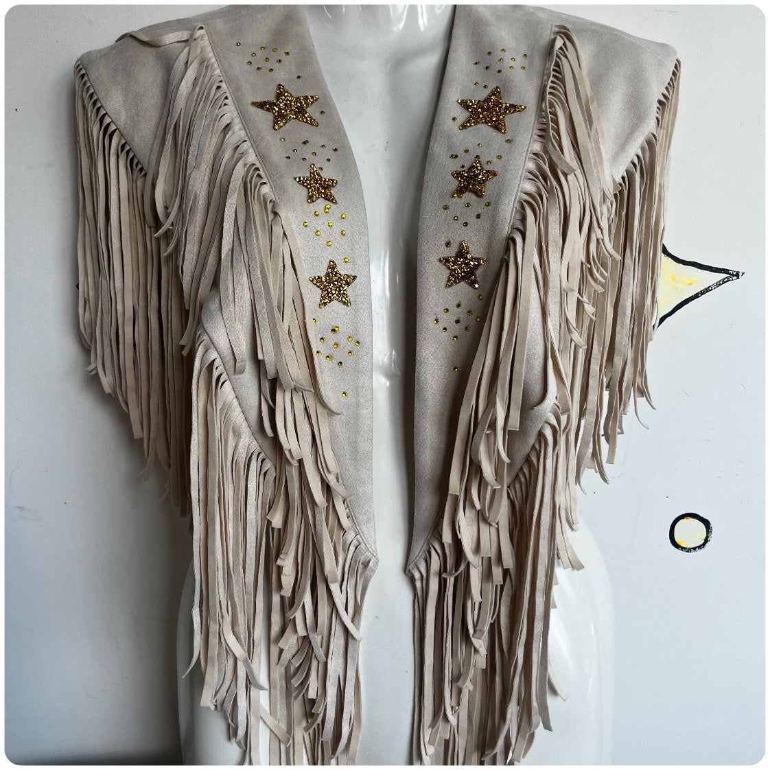 Retro Western Embellished Off White & Gold Faux Suede Fringe Collar Capelet