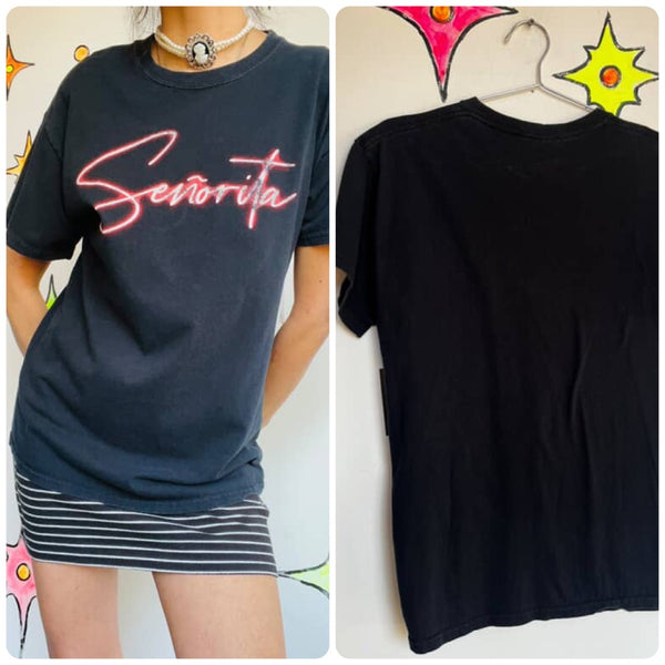 90s Y2K | Seniorita Graphic Tee T Shirt | Size M