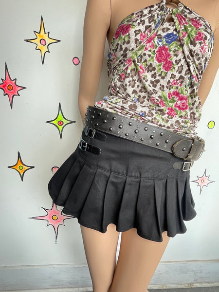 Y2K Black Ultra Mini Pleated Skirt Skort | Mall Goth Buckle Hardware – Size M
