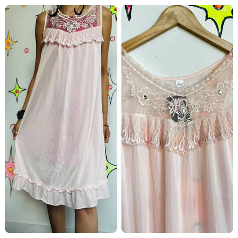 Pastel Pink Vintage Babydoll Nighty – Ruffles & Lace – Coquette Fairy Grunge – L
