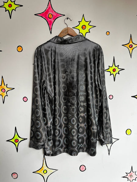 Vintage 90s does 70s | Men’s Silver Hologram Disco Big Collar Rave Shirt | M