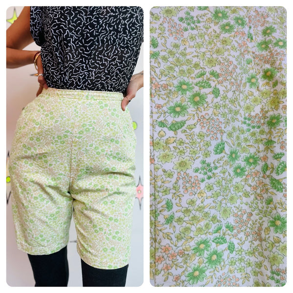 Vintage 50s 60s Green Floral High Waisted Pedal Pushers Capri Shorts – Small 3/4