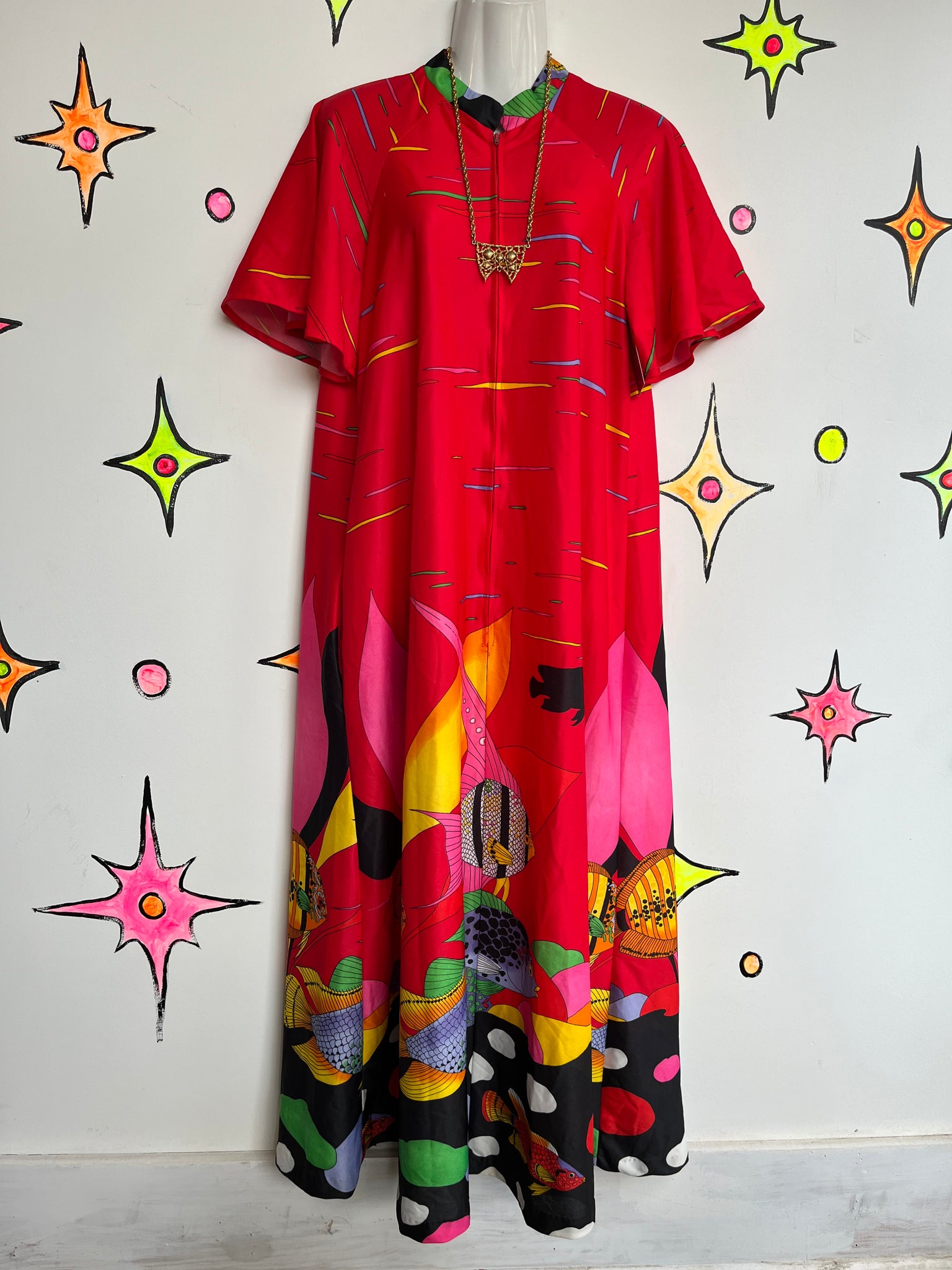 Vintage 1970s | Red Psychedelic Art Kaftan Muumuu Robe Gown Dress | M