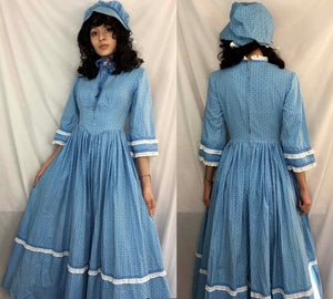 VTG 70s | Prairie Dress Lolita Gunne Sax Style Calico Medieval Lace & Bonnet XS