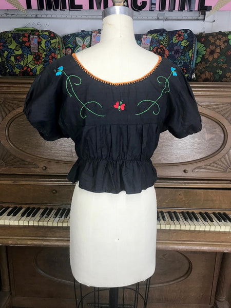 Vintage 70s | Mexican Hippie Cotton Boho Embroidered Crop Top Blouse | Medium M