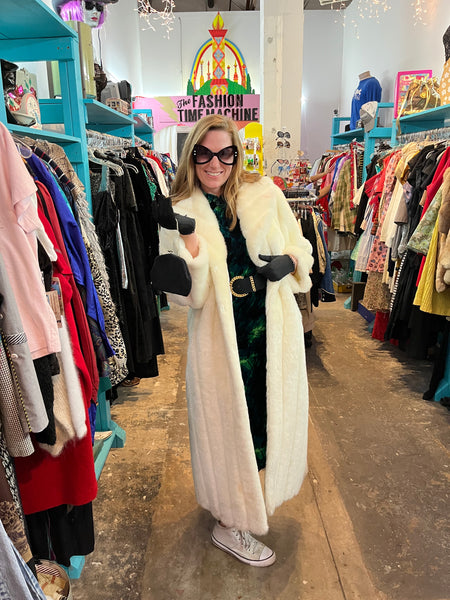 Vintage 80s 90s | White Full Length Faux Fur Glam Coat Bohemian Pinup Mod | L