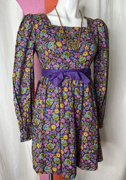 Vintage MOD 1960s | Purple Flower Power Groovy Mini Dress | S