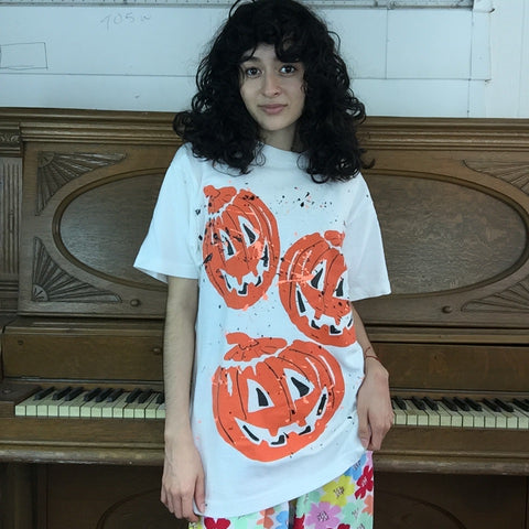 Vintage 90s | Hand painted Pumpkins Halloween Novelty T Shirt | Size L