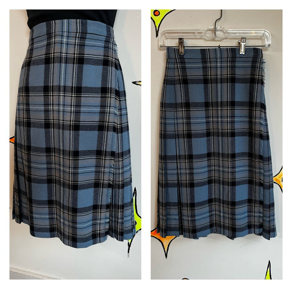 Vintage | Blue Plaid Pleated Wool Wrap Skirt | Small 4 6